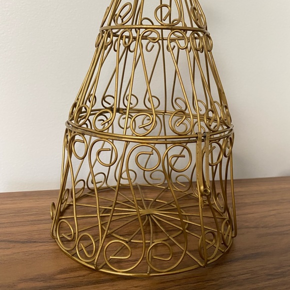 Vintage (2) Golden Wired Christmas Tree Accents with Clasp to Open Decor OS - Picture 5 of 8